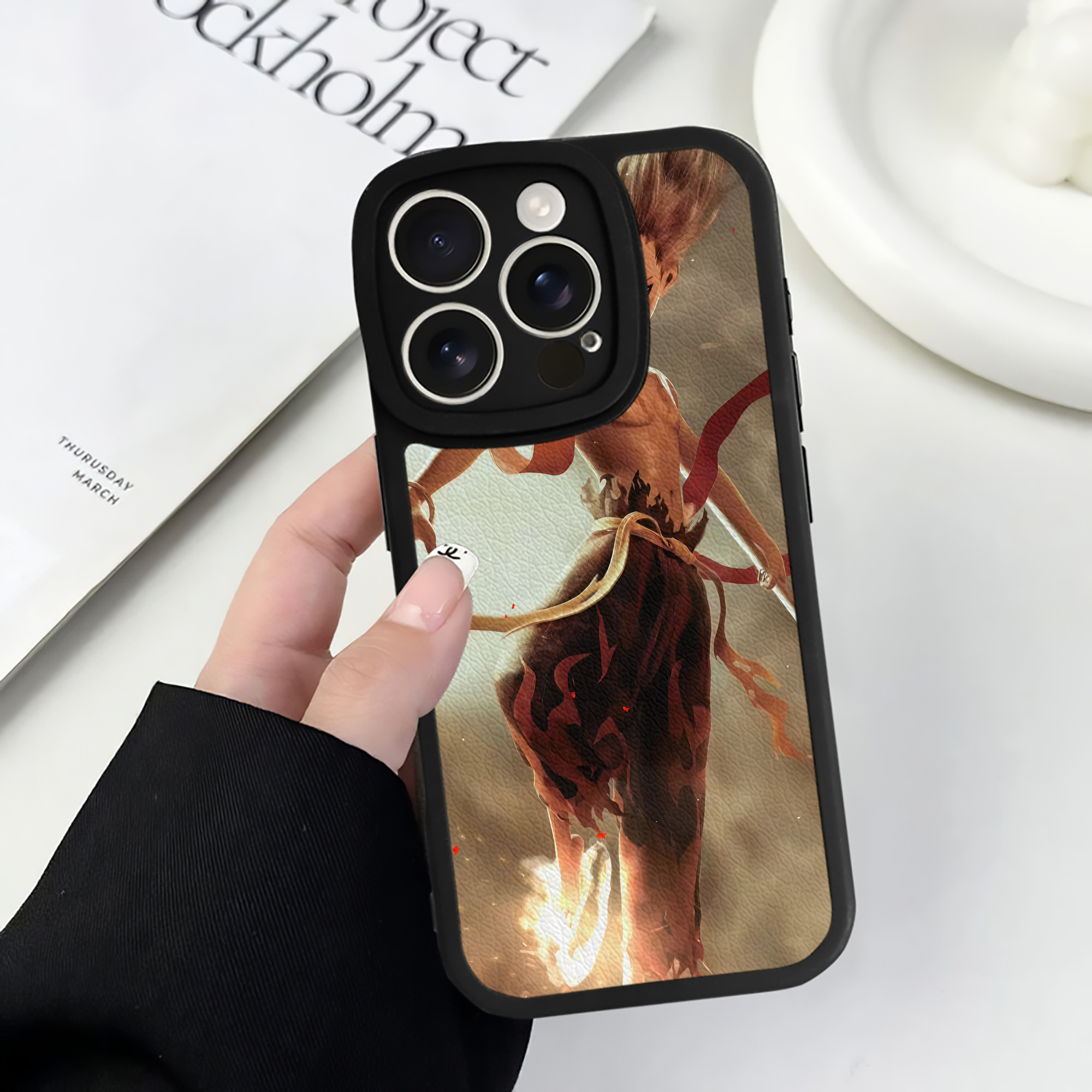 （画像用） Ne Zha 2 ナタ 魔童の大暴れ 【iPhone 16シリーズ対応】シリコンスマホケース（レザー調） 材質：シリコン